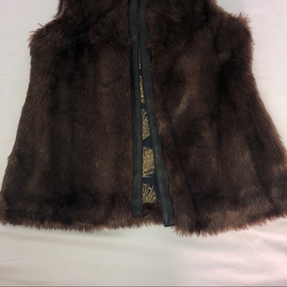 Anthropologie Sanctuary Faux Fur Brown Vest Medium - Picture 3 of 8